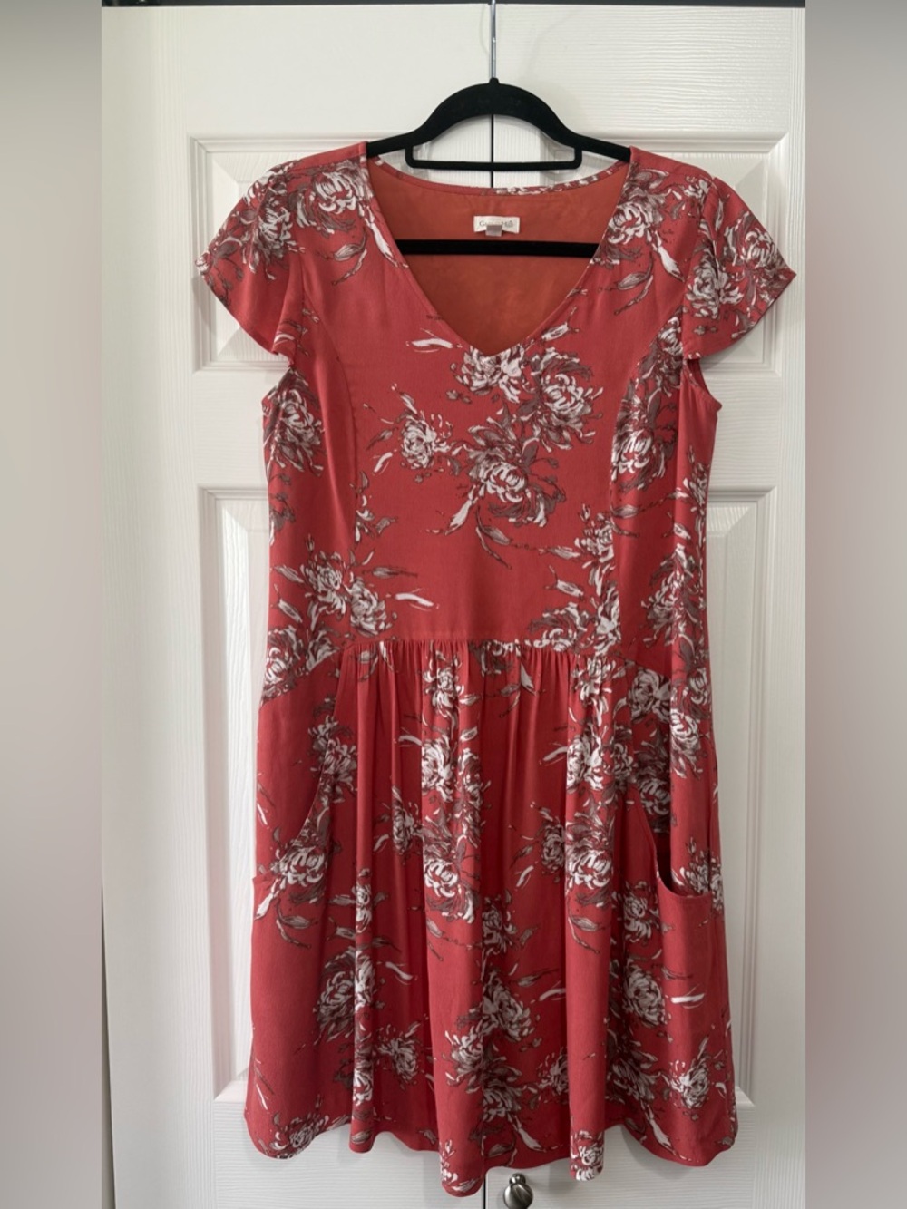 Garnet Hill Floral Viscose Dress Size 4 Rust Red Fit & Flare Pockets Lined